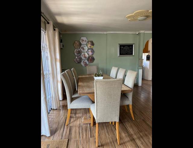 3 BEDROOM HOUSE FOR SALE IN GROVE END